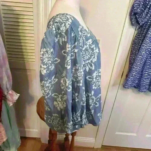 CASLON Blue With White Pattern Top Size Large NWT - Picture 7 of 8